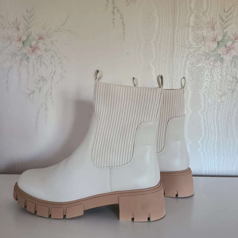 Qupid Chelsea Boots‎